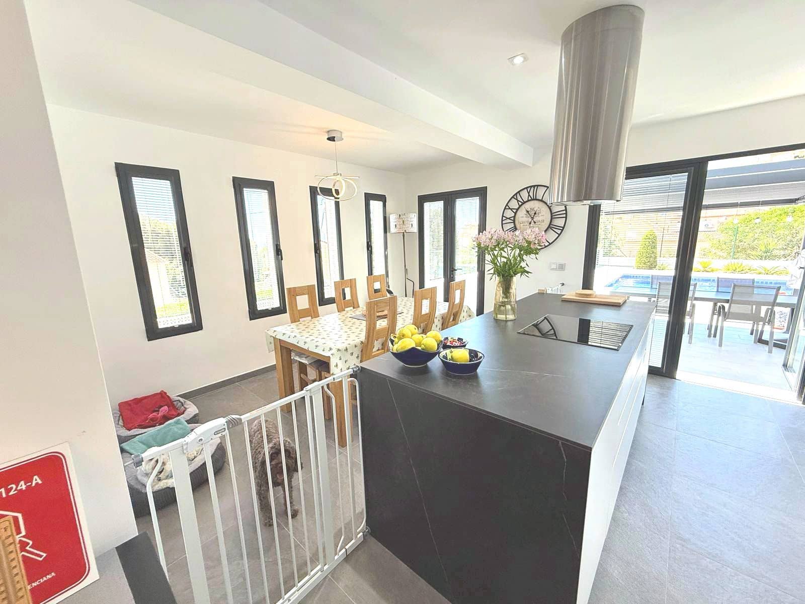 2 sovrum Villa till salu i Calpe / Calp med pool garage - 650 000 € (Ref: 9009237)