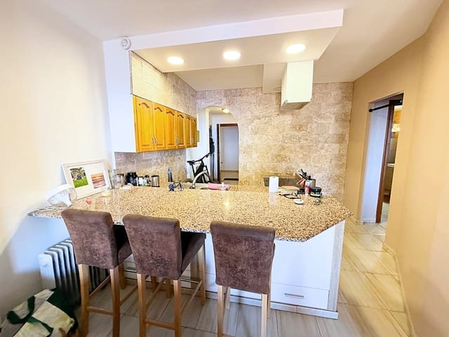 Apartamento de 2 habitaciones en Pueblo, Calpe / Calp en venta - 248.000 € (Ref: 9077453)