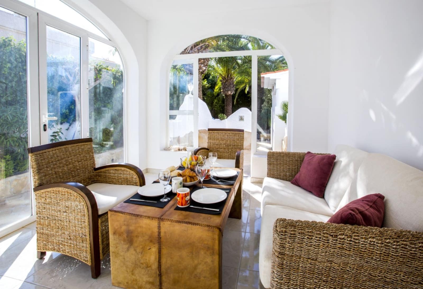 5 sypialnia Willa na sprzedaż w Calpe / Calp z basenem garażem - 850 000 € (Ref: 9119698)