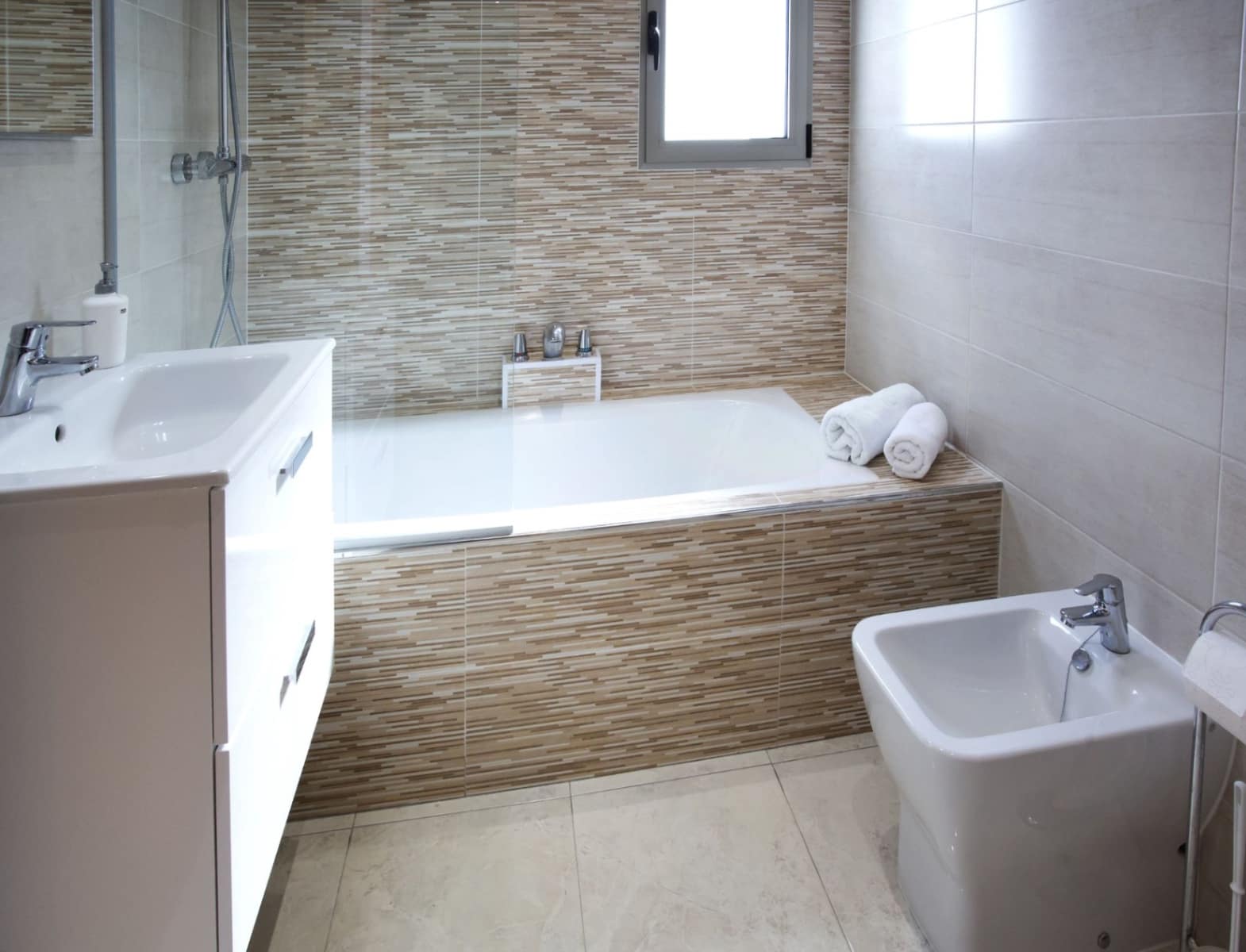 5 sypialnia Willa na sprzedaż w Calpe / Calp z basenem garażem - 850 000 € (Ref: 9119698)