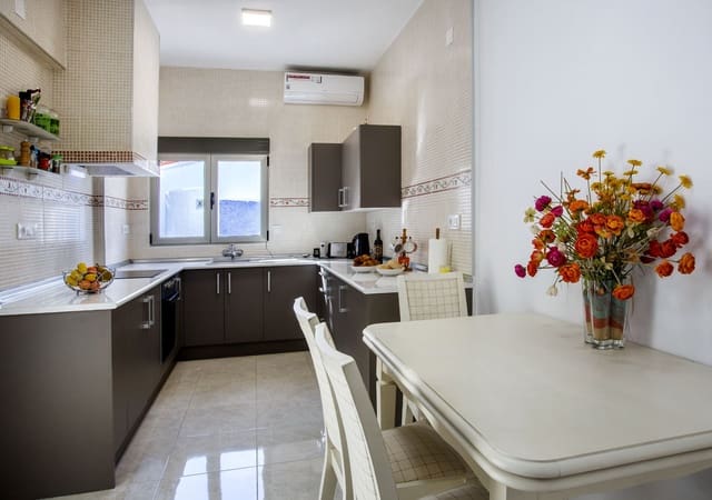 5 makuuhuone Huvila myytävänä paikassa Cometa - Carrió, Calpe / Calp mukana uima-altaan 
autotalli - 850 000 € (Ref: 9119698)