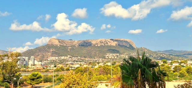 Apartamento de 2 habitaciones en Calpe / Calp en venta con piscina - 349.000 € (Ref: 9194711)