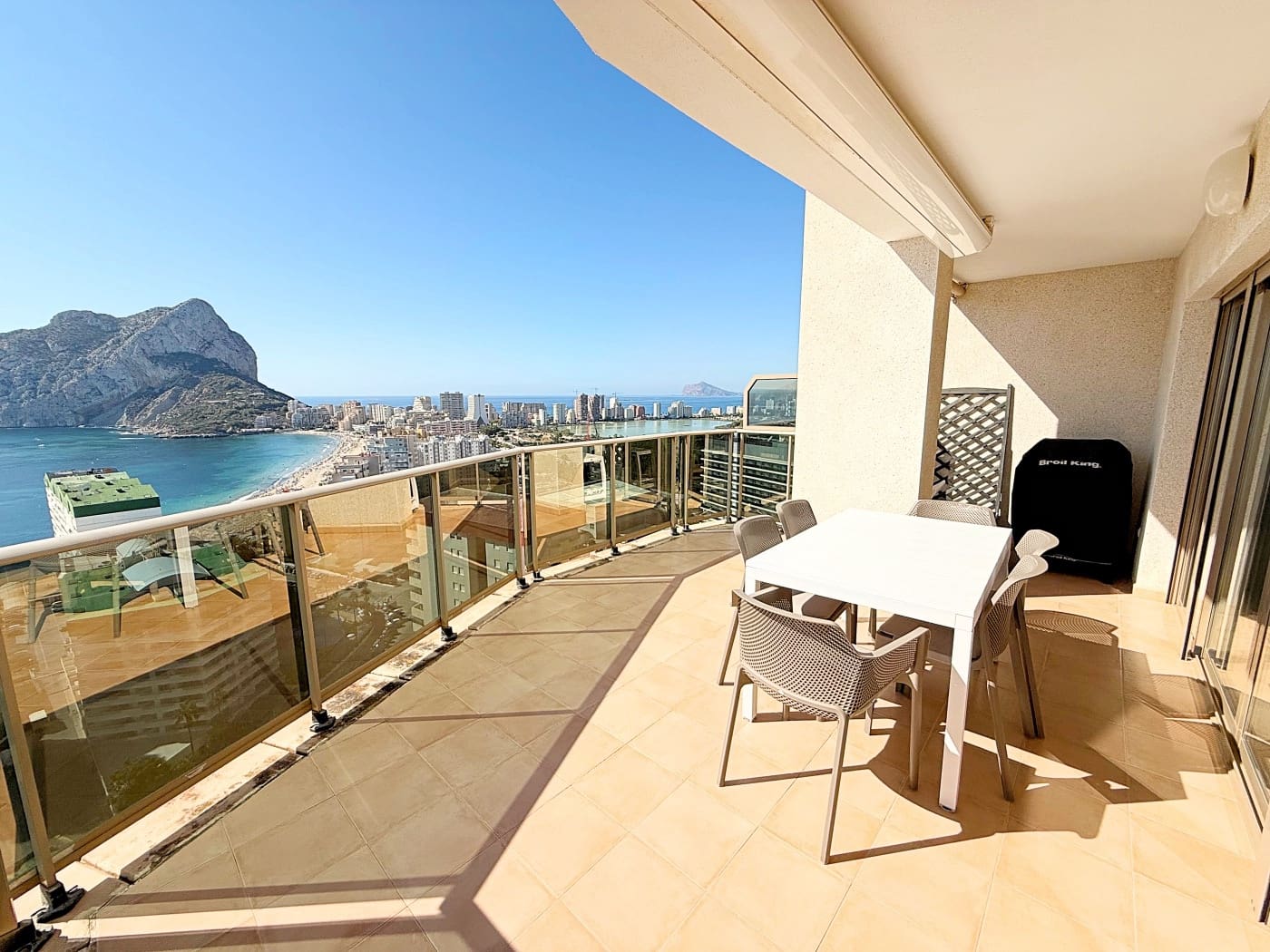 3 bedroom Penthouse for sale in Calpe / Calp with pool garage - € 985,000 (Ref: 9248902)
