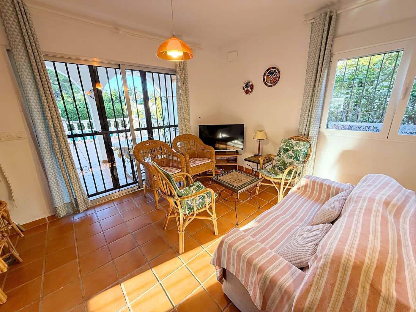 3 chambre Villa/Maison à vendre à Calpe / Calp avec piscine garage - 385 000 € (Ref: 9330998)