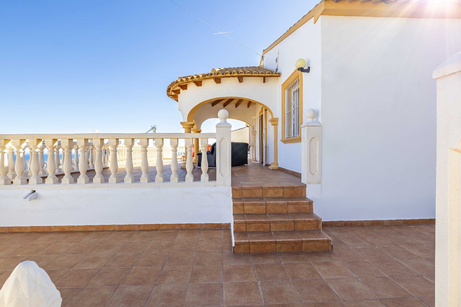 4 sypialnia Willa na sprzedaż w Calpe / Calp z garażem - 716 000 € (Ref: 9469822)