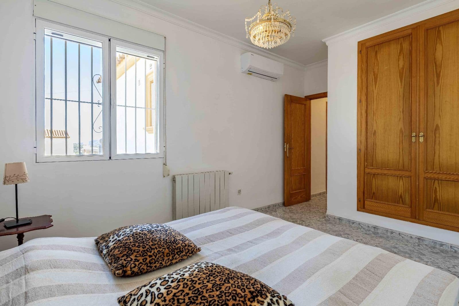 4 sypialnia Willa na sprzedaż w Calpe / Calp z garażem - 716 000 € (Ref: 9469822)