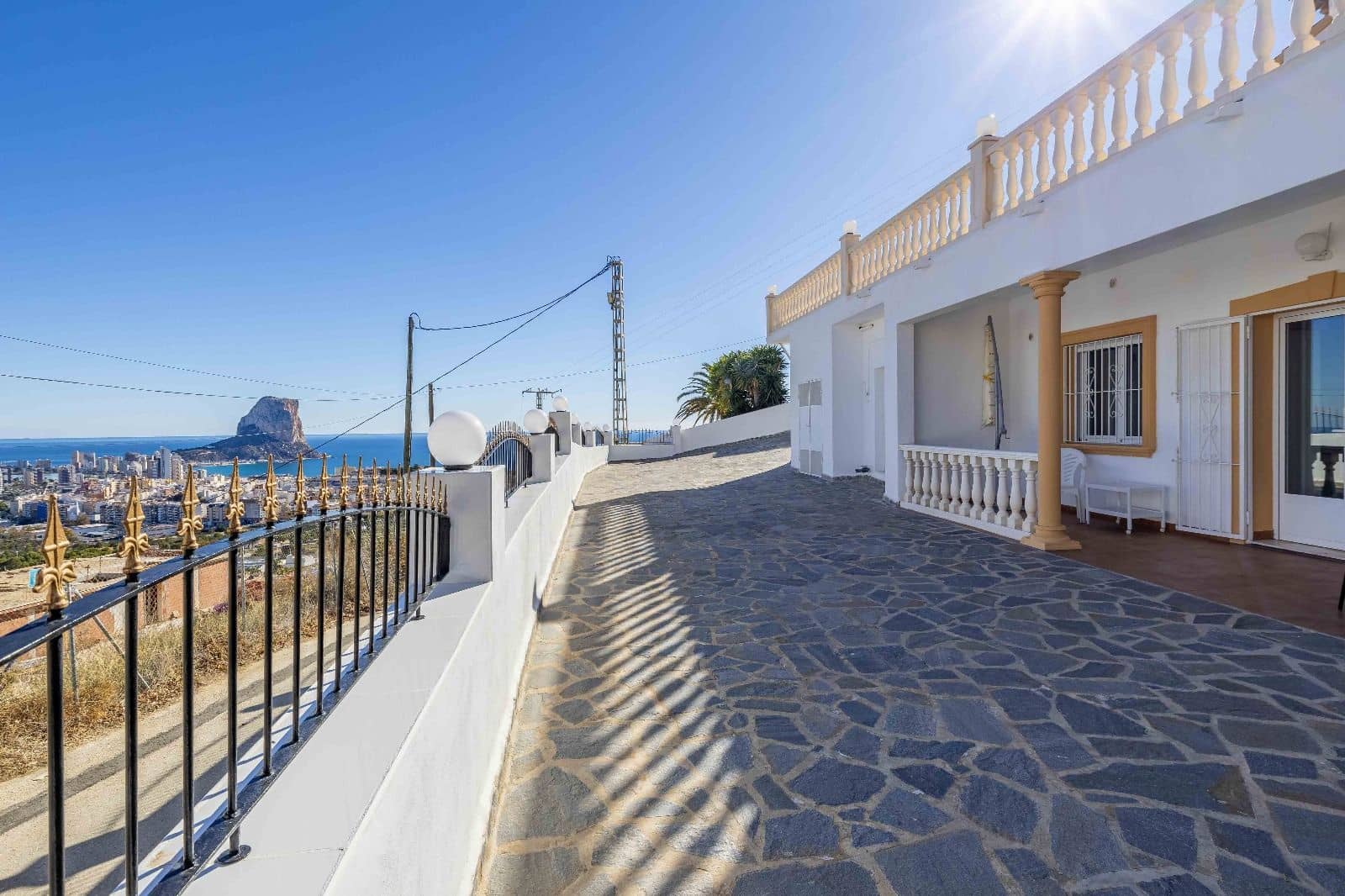 4 sypialnia Willa na sprzedaż w Calpe / Calp z garażem - 716 000 € (Ref: 9469822)