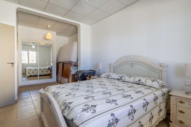 4 sypialnia Willa na sprzedaż w Calpe / Calp z garażem - 716 000 € (Ref: 9469822)