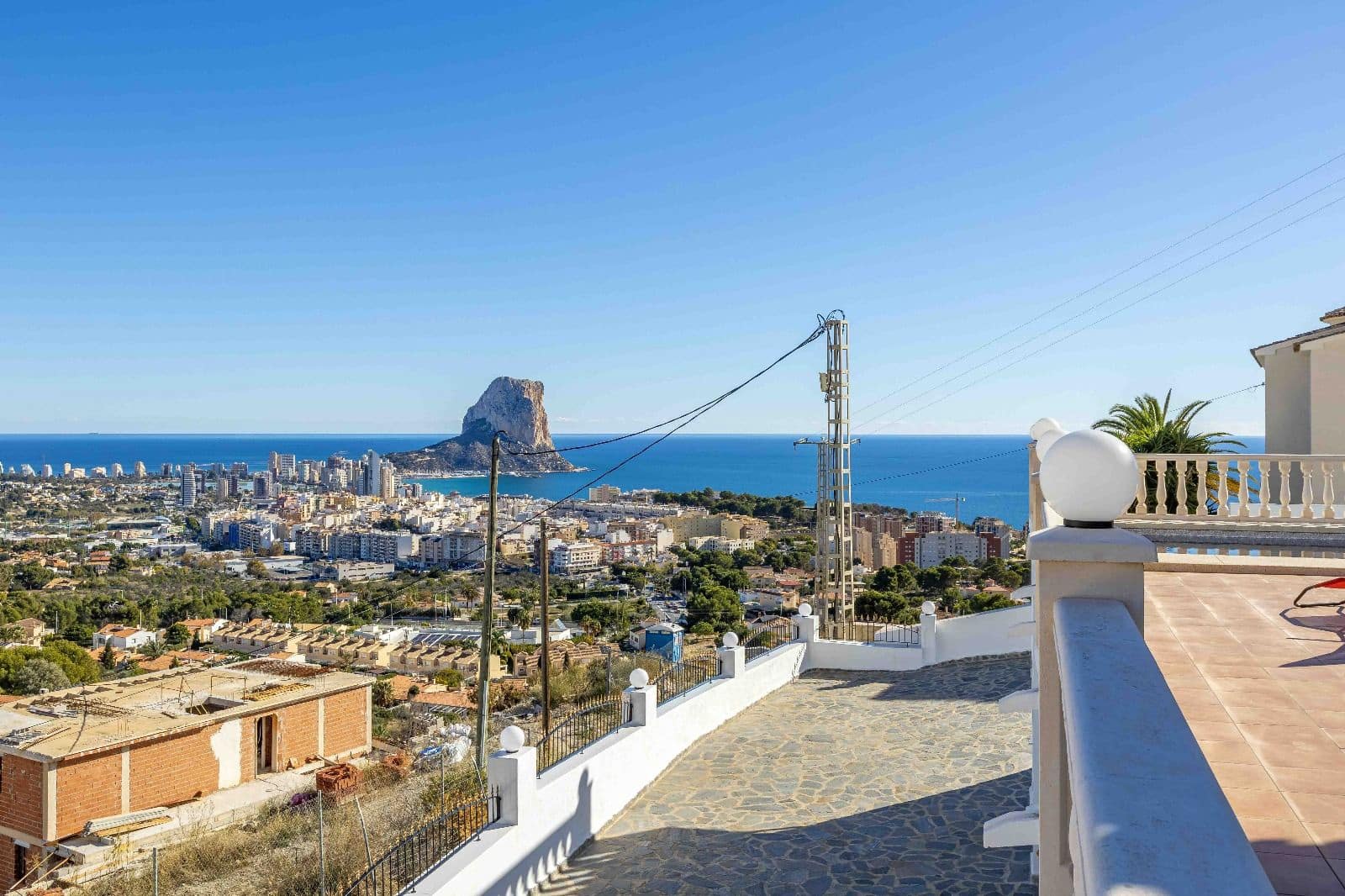 4 sypialnia Willa na sprzedaż w Calpe / Calp z garażem - 716 000 € (Ref: 9469822)