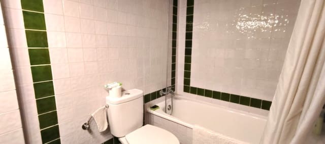 2 bedroom Apartment for sale in Calpe / Calp - € 225,000 (Ref: 9500736)