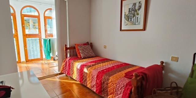 2 bedroom Apartment for sale in Calpe / Calp - € 225,000 (Ref: 9500736)