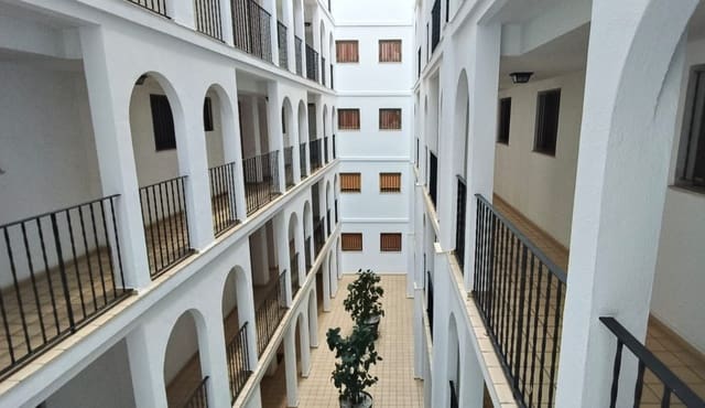 2 bedroom Apartment for sale in Calpe / Calp - € 225,000 (Ref: 9500736)