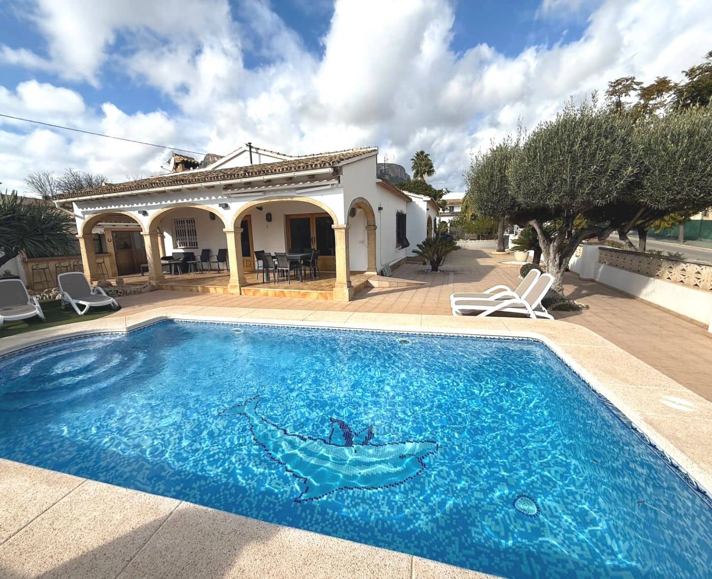 3 bedroom Villa for sale in Calpe / Calp with pool - € 850,000 (Ref: 9523568)