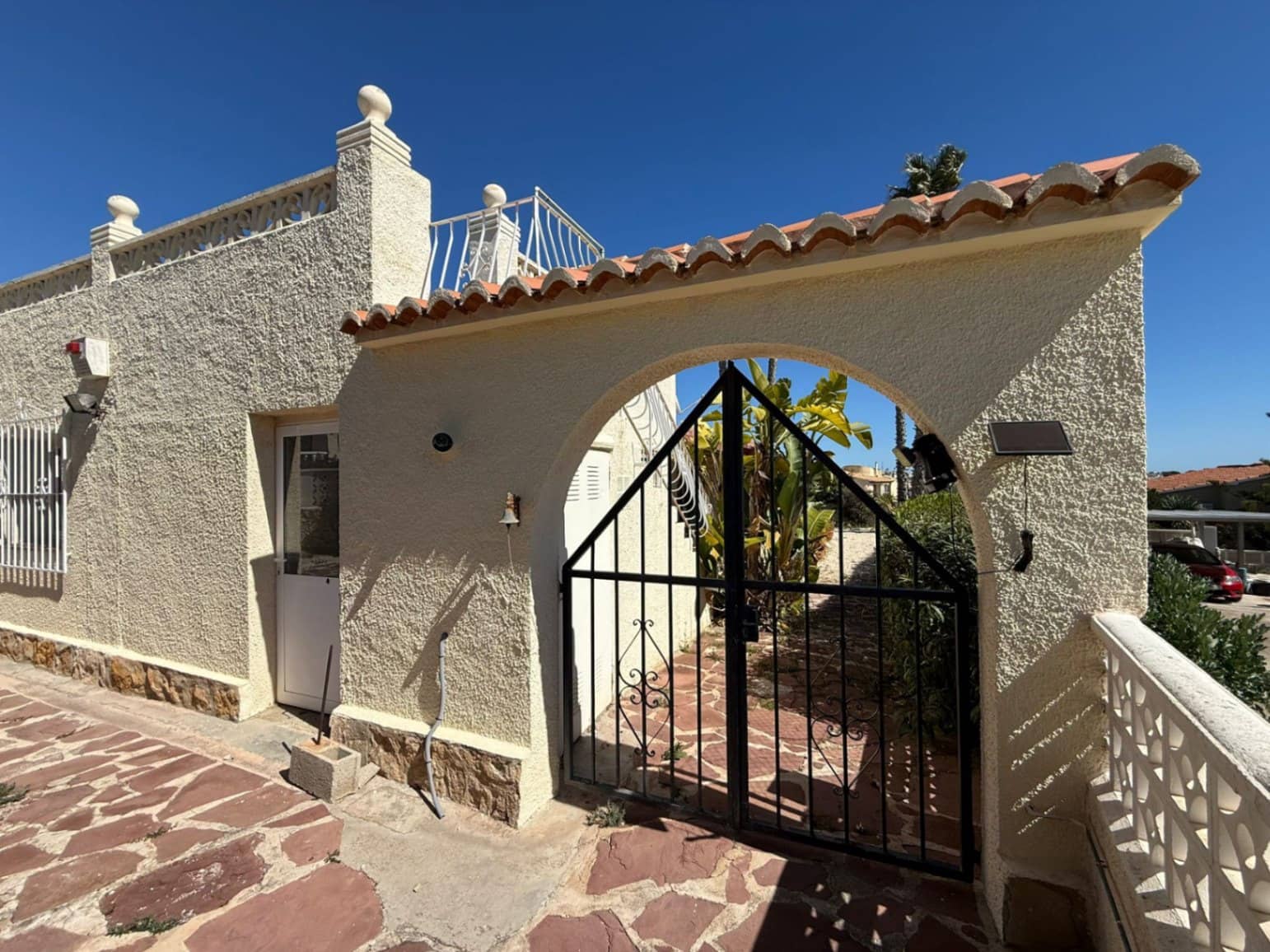 3 soveværelse Villa til salg i Calpe / Calp med swimmingpool garage - € 475.000 (Ref: 9535234)