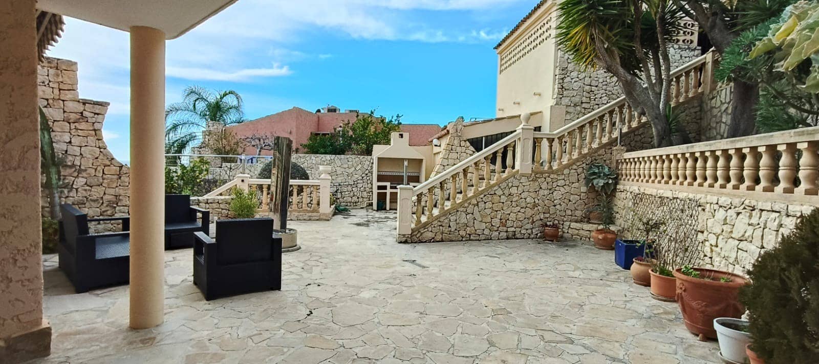 4 Zimmer Villa zu verkaufen in Calpe / Calp mit Pool Garage - 899.000 € (Ref: 9572282)