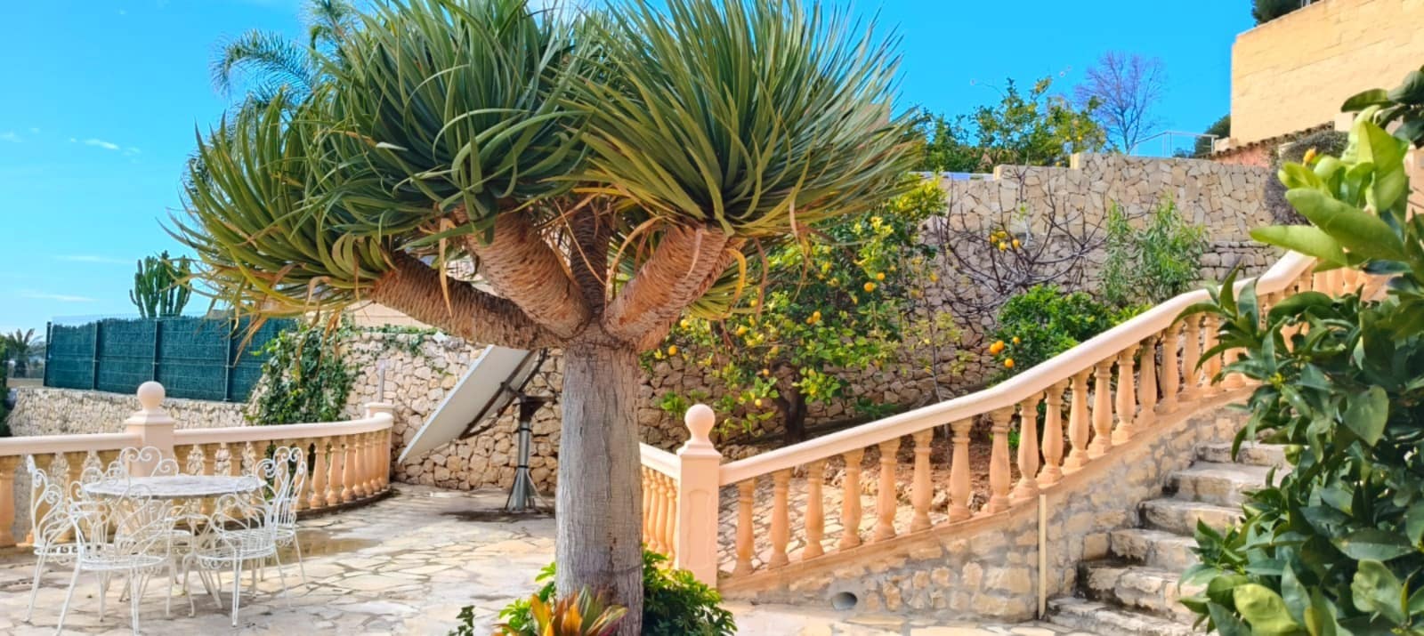 4 Zimmer Villa zu verkaufen in Calpe / Calp mit Pool Garage - 899.000 € (Ref: 9572282)