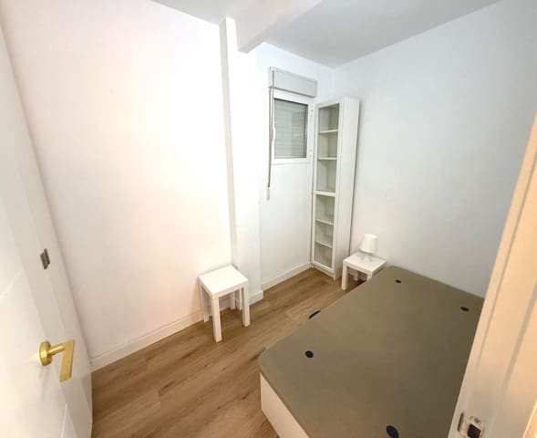 2 bedroom Apartment for sale in Calpe / Calp with garage - € 250,000 (Ref: 9609915)