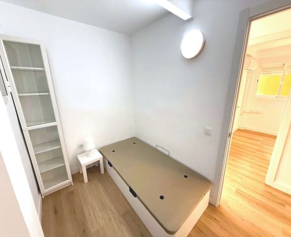 2 bedroom Apartment for sale in Calpe / Calp with garage - € 250,000 (Ref: 9609915)