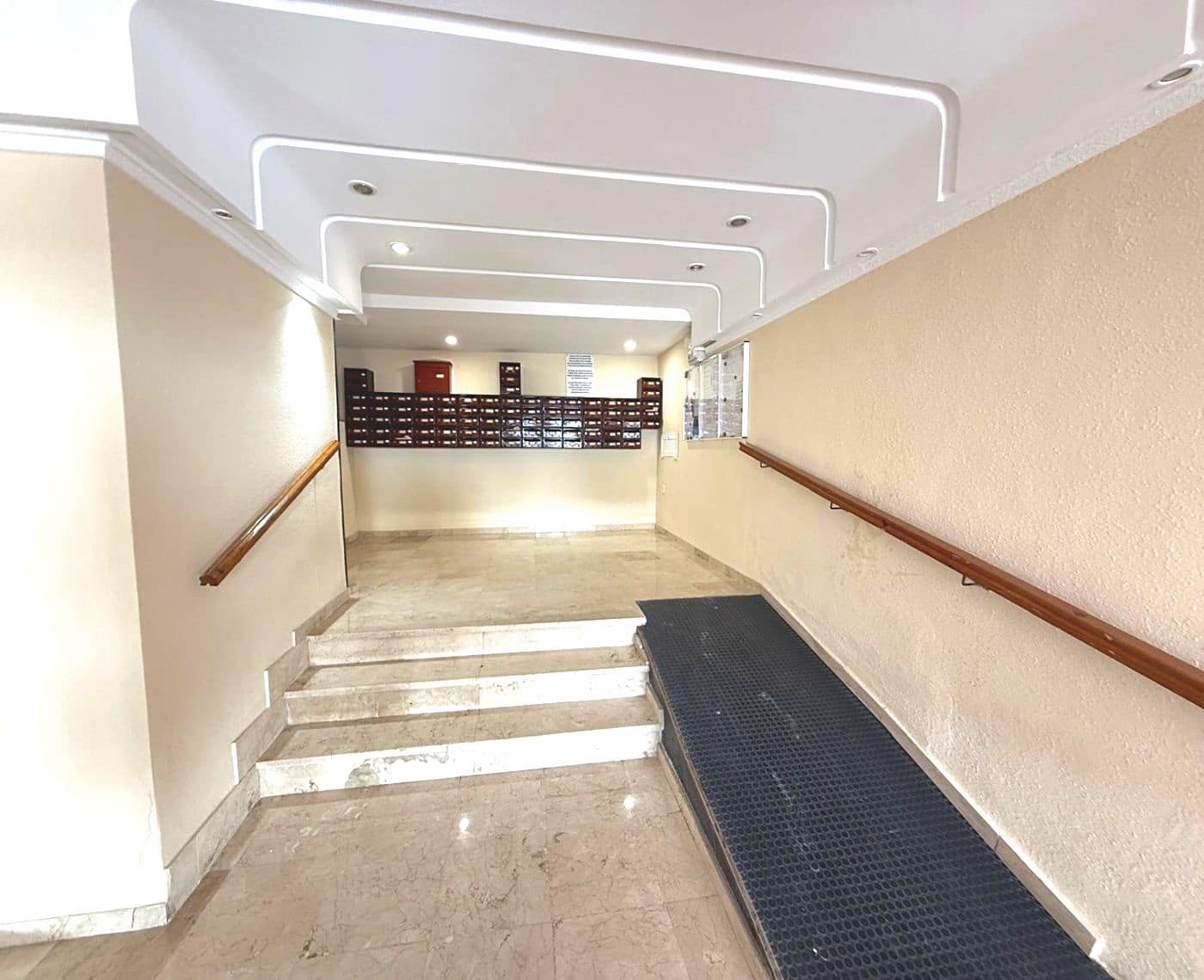 2 bedroom Apartment for sale in Calpe / Calp with garage - € 250,000 (Ref: 9609915)