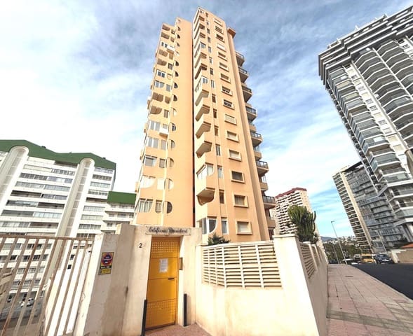 2 bedroom Apartment for sale in Calpe / Calp with garage - € 250,000 (Ref: 9609915)