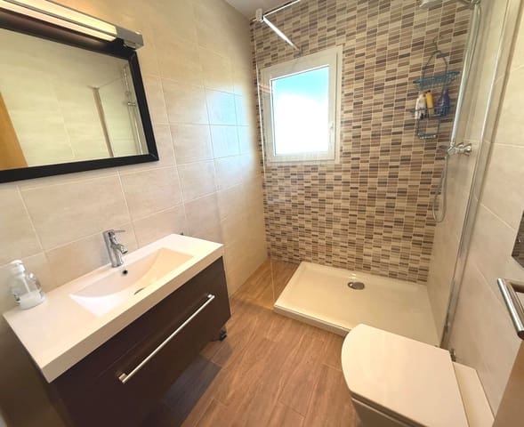 4 makuuhuone Huvila myytävänä paikassa Calpe / Calp mukana uima-altaan 
autotalli - 745 000 € (Ref: 9610307)