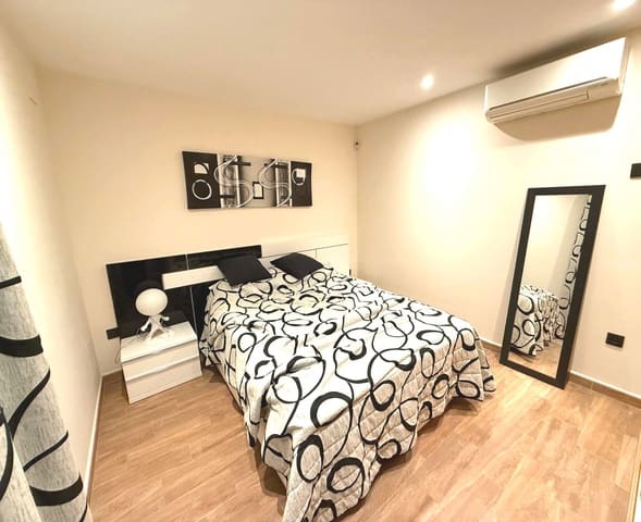 4 makuuhuone Huvila myytävänä paikassa Calpe / Calp mukana uima-altaan 
autotalli - 745 000 € (Ref: 9610307)