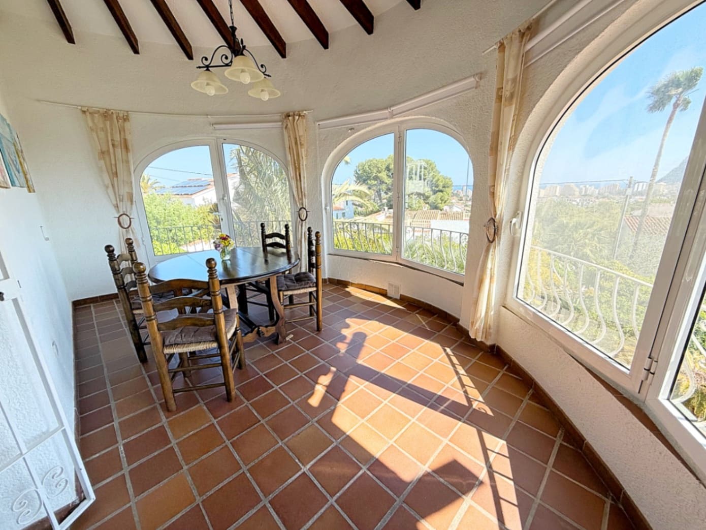 2 sypialnia Willa na sprzedaż w Calpe / Calp z garażem - 640 000 € (Ref: 9720419)