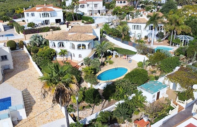 2 slaapkamer Villa te koop in Cometa - Carrió, Calpe / Calp met garage - € 640.000 (Ref: 9720419)