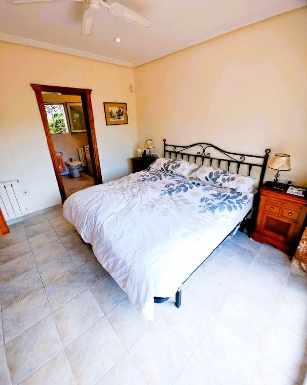 3 slaapkamer Villa te koop in Moraira met zwembad garage - € 695.000 (Ref: 9750973)