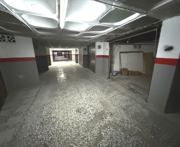 Garagem para venda em Pueblo, Calpe / Calp - 33 000 € (Ref: 9752333)