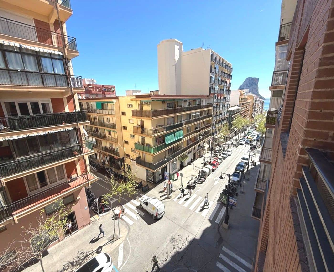 5 bedroom Apartment for sale in Calpe / Calp - € 352,000 (Ref: 9752452)