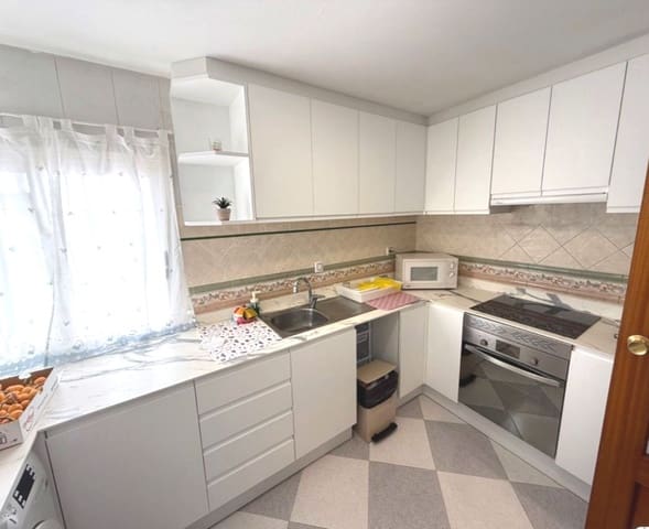 4 soveværelse Lejlighed til salg i Pueblo, Calpe / Calp - € 279.000 (Ref: 9807052)