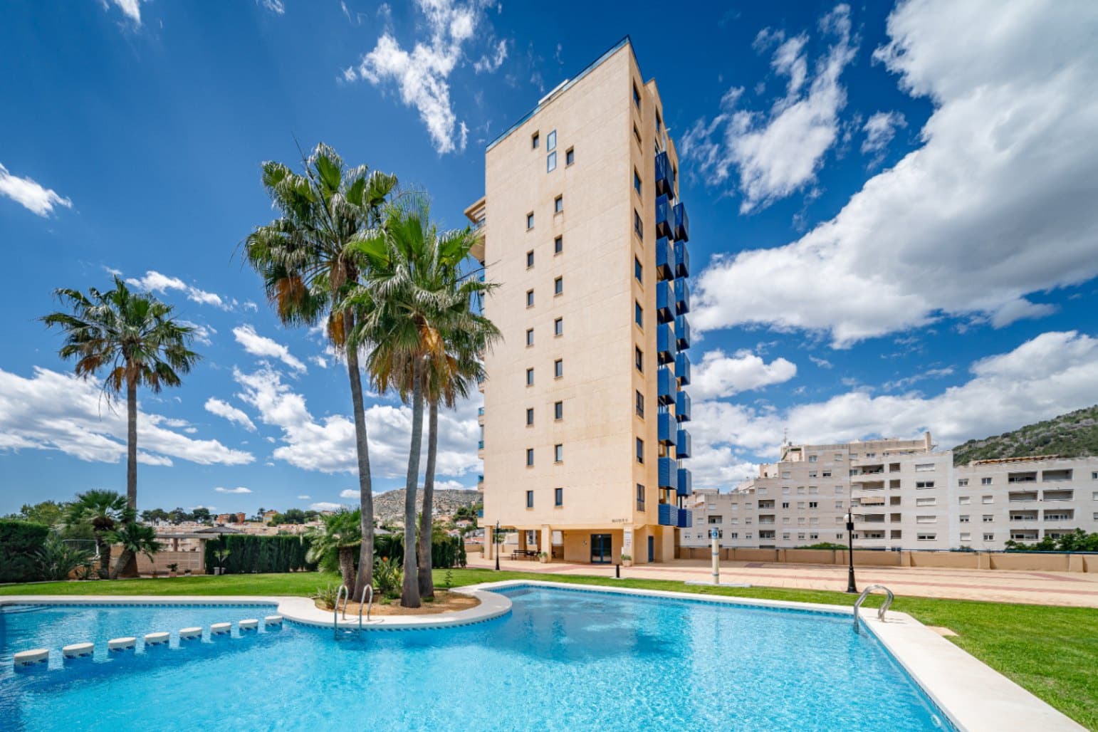 4 bedroom Apartment for sale in Calpe / Calp with pool garage - € 675,000 (Ref: 9814668)