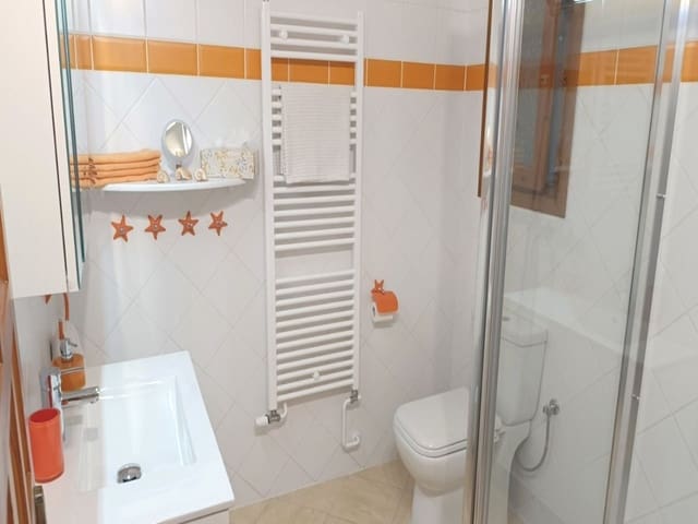4 bedroom Villa for sale in Calpe / Calp with pool - € 695,000 (Ref: 9823119)