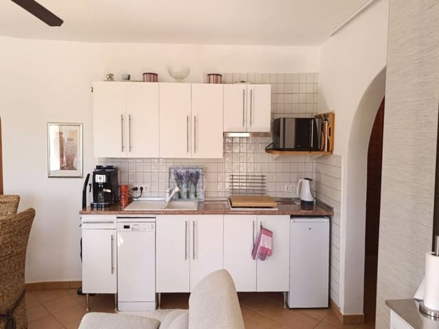 4 bedroom Villa for sale in Calpe / Calp with pool - € 695,000 (Ref: 9823119)