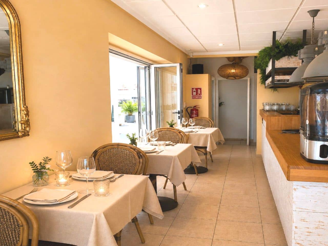 1 bedroom Apartment for sale in Calpe / Calp with pool garage - € 650,000 (Ref: 9856011)