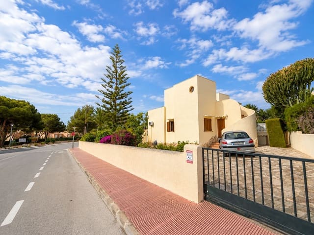 3 slaapkamer Villa te koop in Cometa - Carrió, Calpe / Calp met garage - € 320.000 (Ref: 9890648)