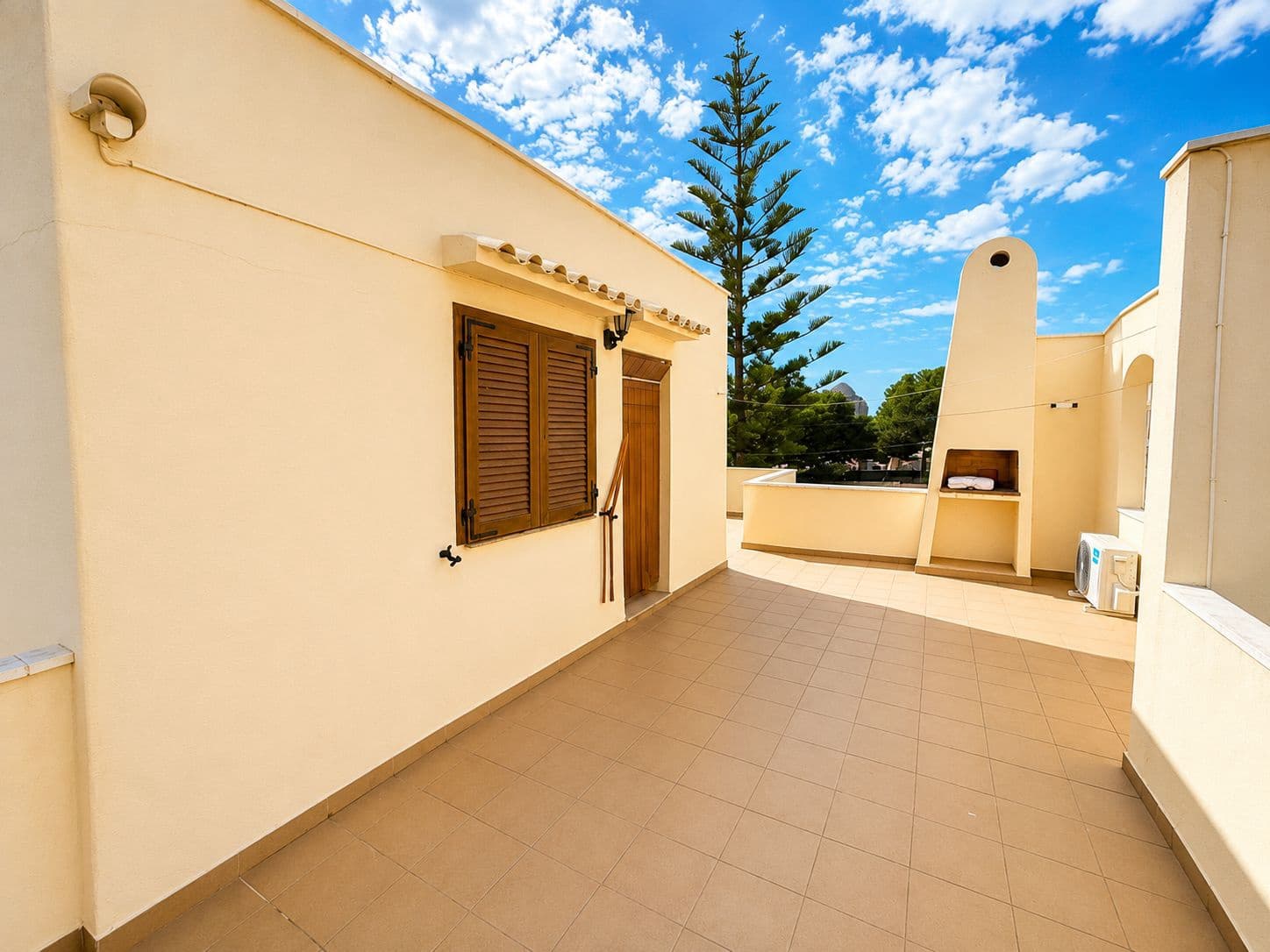 3 bedroom Bungalow for sale in Calpe / Calp with garage - € 320,000 (Ref: 9890648)