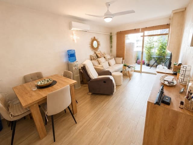 1 bedroom Apartment for sale in Calpe / Calp - € 210,000 (Ref: 9893045)
