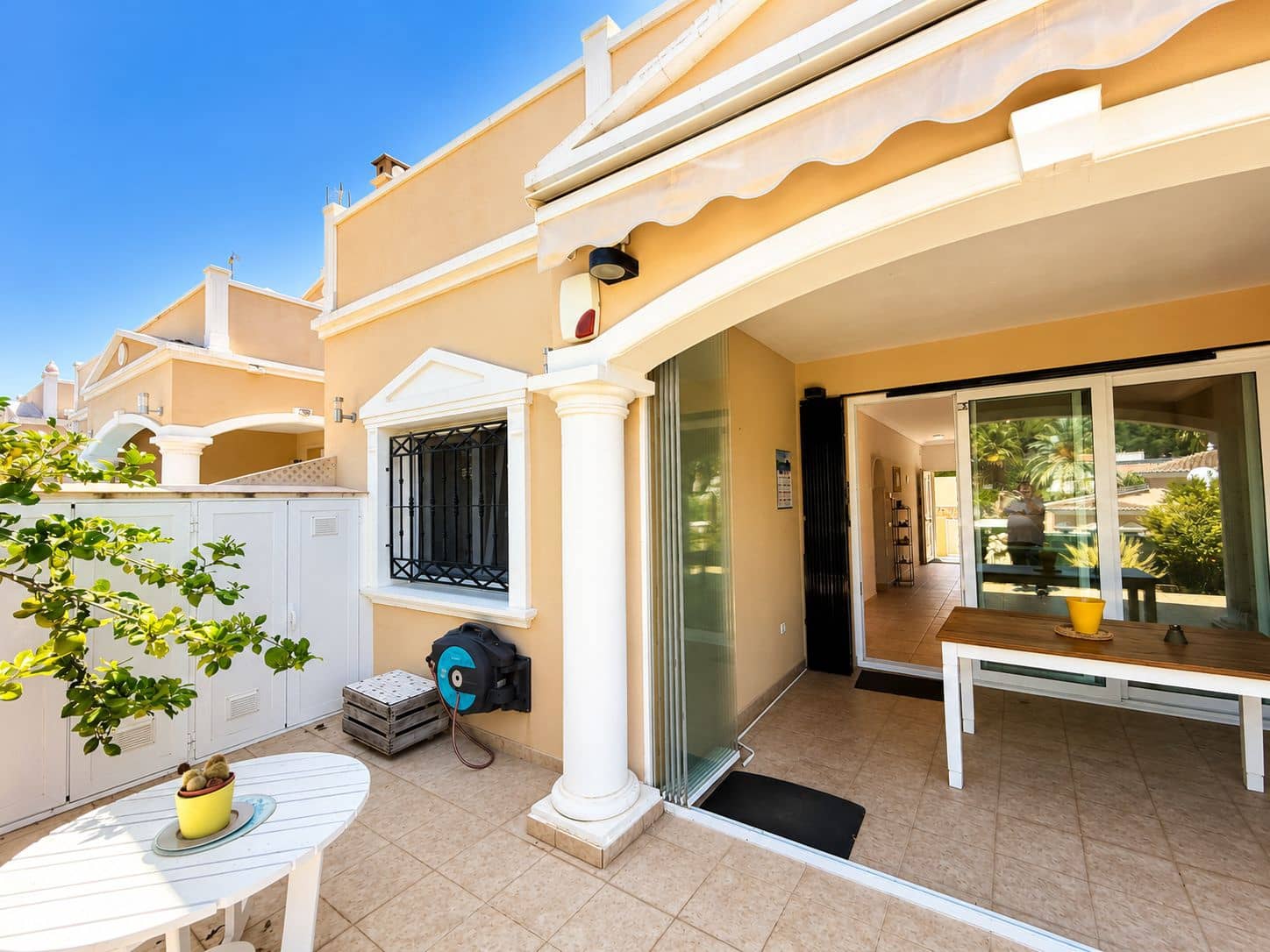 Bungalow de 3 habitaciones en Calpe / Calp en venta con piscina garaje - 395.000 € (Ref: 9905298)