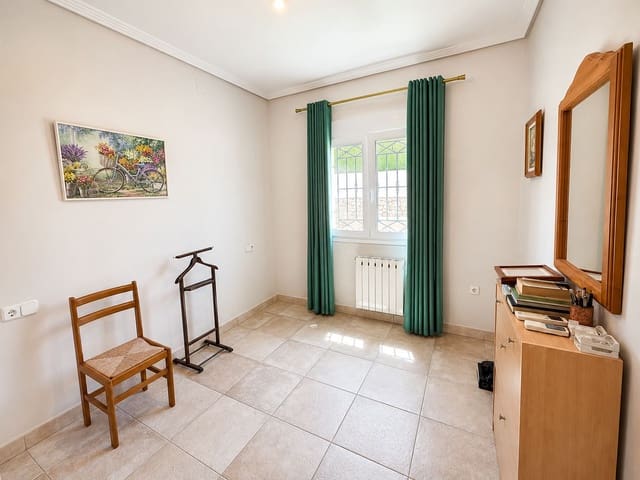 3 slaapkamer Bungalow te koop in Calpe / Calp met zwembad garage - € 395.000 (Ref: 9905298)