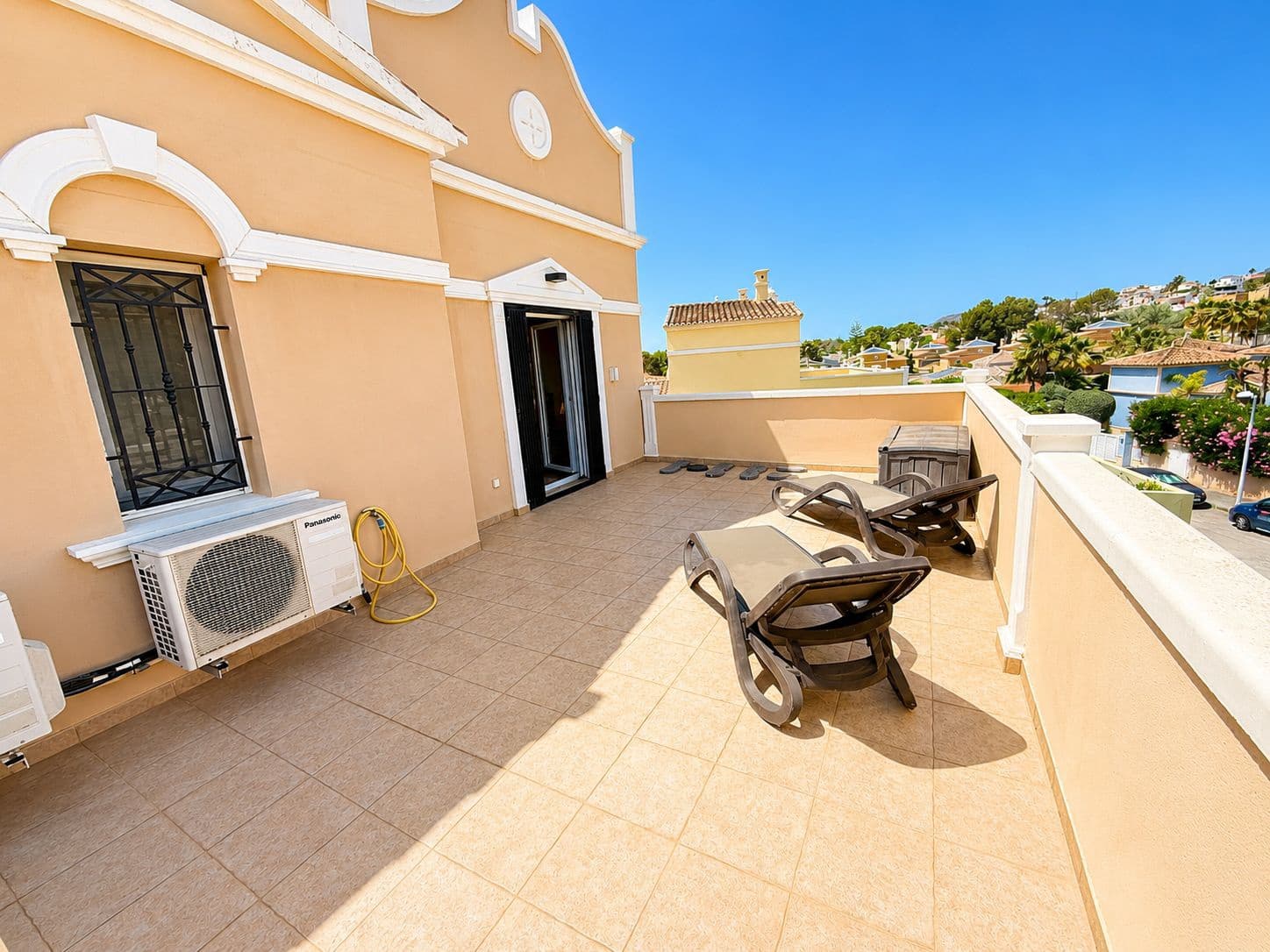 Bungalow de 3 habitaciones en Calpe / Calp en venta con piscina garaje - 395.000 € (Ref: 9905298)