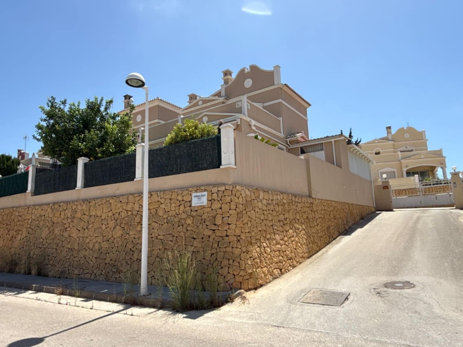 3 bedroom Bungalow for sale in Calpe / Calp with pool garage - € 395,000 (Ref: 9905298)