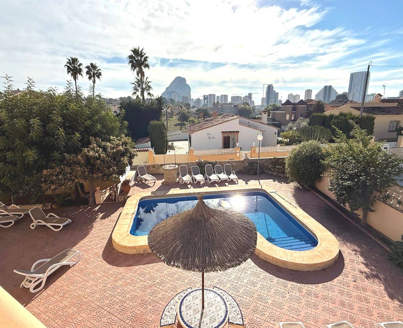 10 bedroom Villa for sale in Calpe / Calp with pool garage - € 950,000 (Ref: 9974264)