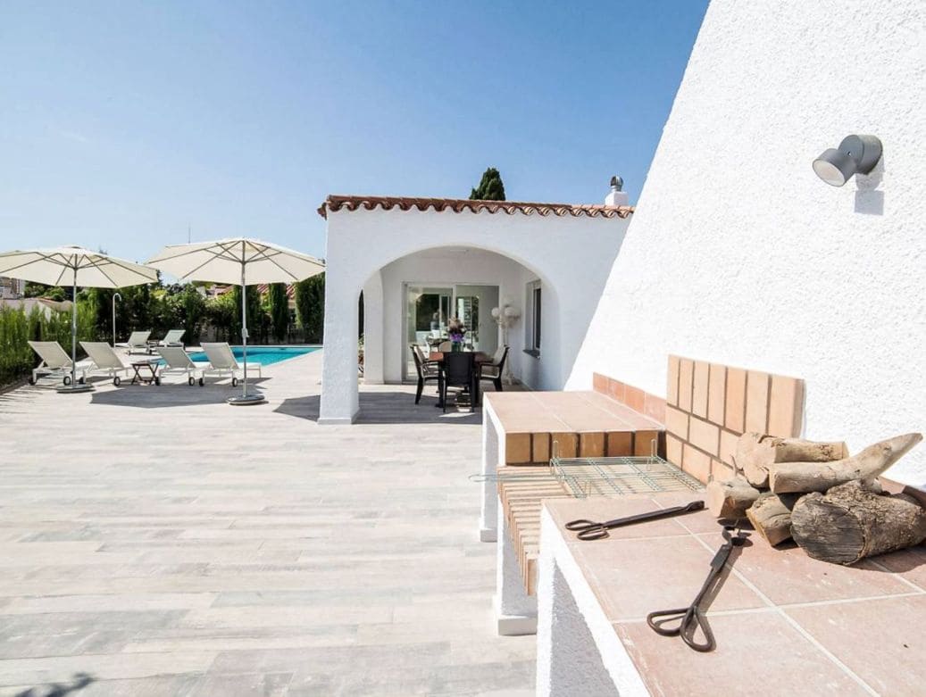 5 sypialnia Willa na sprzedaż w Calpe / Calp z basenem garażem - 750 000 € (Ref: 9997753)