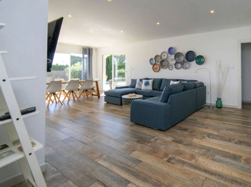 5 sypialnia Willa na sprzedaż w Calpe / Calp z basenem garażem - 750 000 € (Ref: 9997753)