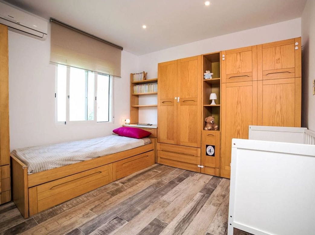 5 sypialnia Willa na sprzedaż w Calpe / Calp z basenem garażem - 750 000 € (Ref: 9997753)