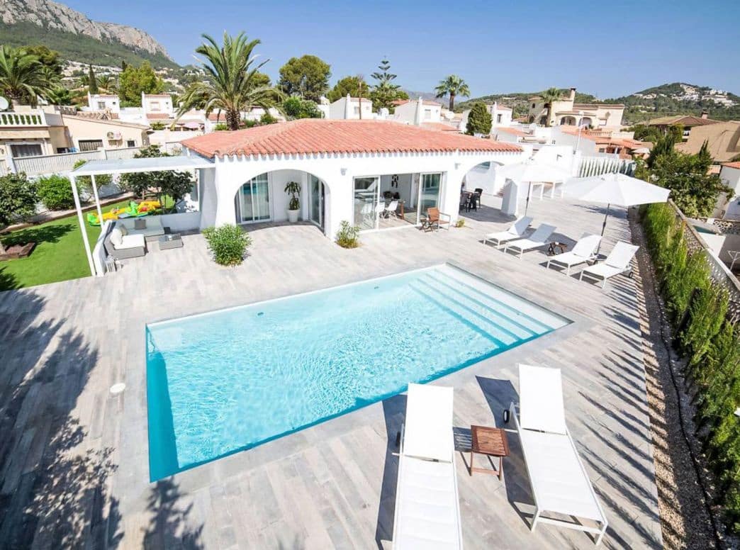 5 sypialnia Willa na sprzedaż w Calpe / Calp z basenem garażem - 750 000 € (Ref: 9997753)