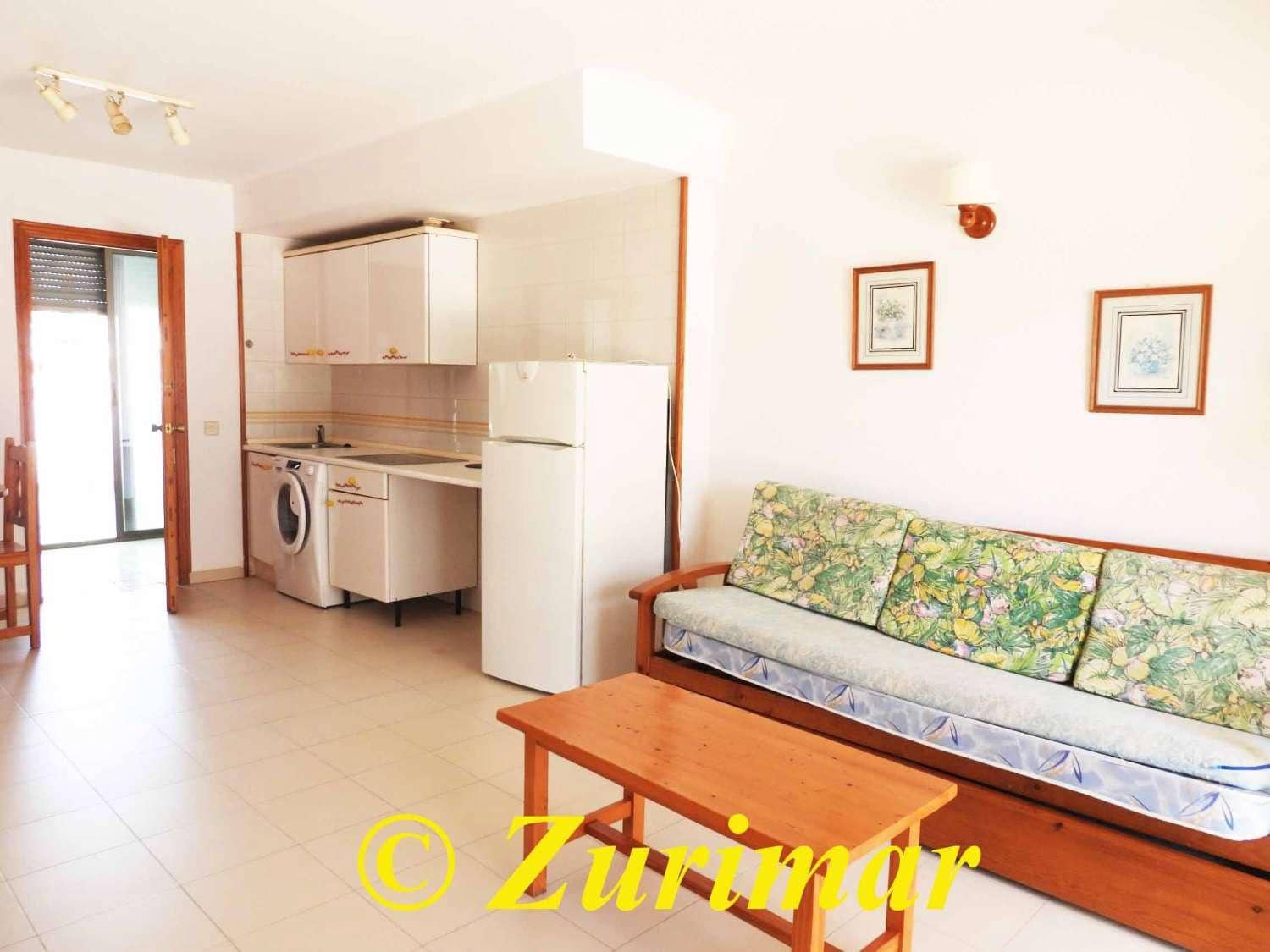 Apartment for sale in Roquetas de Mar with pool - € 149,000 (Ref: 10027590)