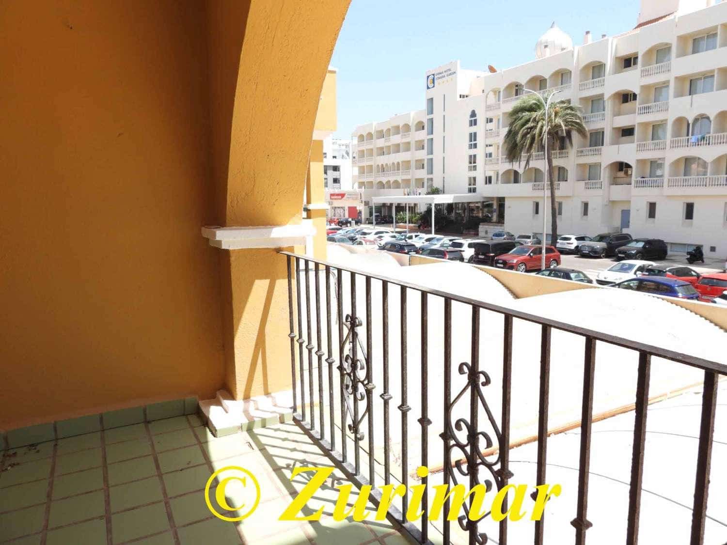 Apartment for sale in Roquetas de Mar with pool - € 149,000 (Ref: 10027590)